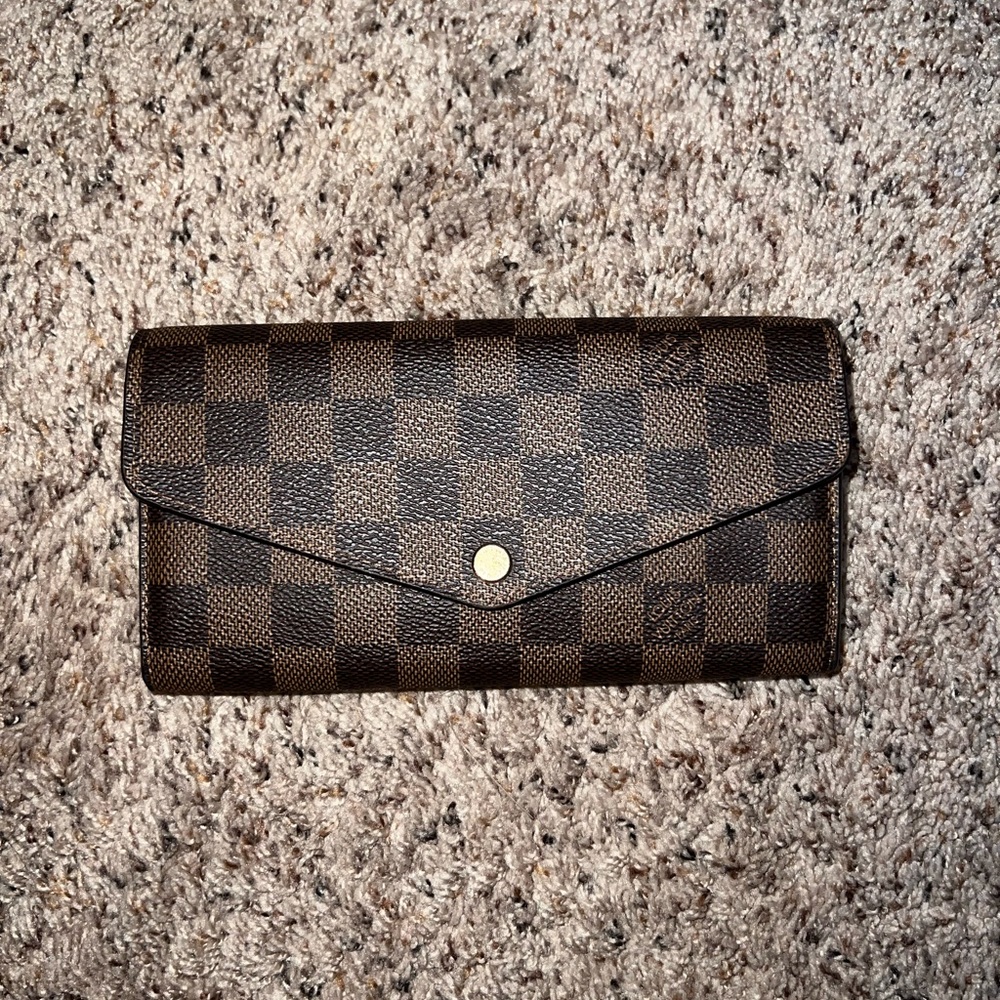 Louis Vuitton Sarah Wallet Damier pink